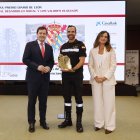 Alfonso Fernández Mañueco, el teniente coronel de la UME, Pablo Samaniego y Adriana Ulibarri.ramiro | diario de león