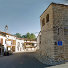 Ayuntamiento de San Bartolomé de Béjar, junto a la iglesia parroquial. GGL SW