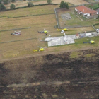 Imagen de la base aérea de Villardeciervos. La zona afectada vuelve la normalidad. -E. M.