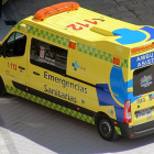 Una ambulancia en una imagen de archivo.- E. M.