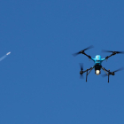 Imagen de archivo de un dron sancionador de la Guardia Civil de Tráfico. -J. M. LOSTAU