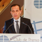 El presidente de la Diputación de Valladolid, Conrado Íscar, en la clausura del Club de Prensa. / J. M. LOSTAU