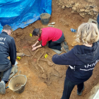La ARMH en sus labores de exhumación en Villadangos del Páramo. -ARMH.