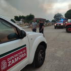 El presidente de la Diputación de Zamora en el incendio de Sierra de la Culebra.- E. M.