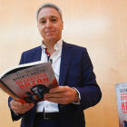El periodista y escritor Vicente Vallés presenta su novela 'Operación Kazán'. Ical