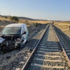 Colisión sin heridos entre una furgoneta y un tren - ICAL