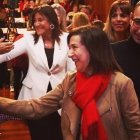 La ministra de Defensa, Margarita Robles, en la presentación de José Luis Mateos como candidato del PSOE a la Alcaldía de Salamanca, junto a la secretaria de organización del PSCyL.- E. M.