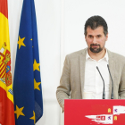 El secretario general del PSOE de Castilla y León, Luis Tudanca, durante su comparecencia ente los medios.- ICAL