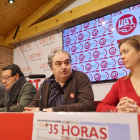 Los representantes de Servicios Públicos de UGT Castilla y León durante la rueda de prensa de este viernes.- ICAL