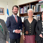 Mariano Veganzones y Juan García-Gallardo junto a la embajadora Rodica Radian-Gordon y Noa Heinermann. ICAL