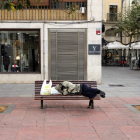Una persona sin hogar en Valladolid en una imagen de archivo. Ical