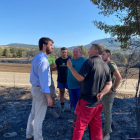 Juan García-Gallardo visita Quintanilla del Coco en Burgos tras los incendios.- E. M.