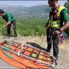 Rescate de un padre y su hija en Ávila tras un accidente de quad