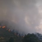 Incendio en Laciana en el entorno de Villablino en León