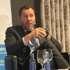 Óscar Puente en el Club de Prensa 'Conversaciones Políticas' de El Mundo-Diario de Valladolid