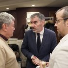 El presidente autonómico de CSIF, Benjamín Castro, y el secretario autonómico de Comunicación, Rodrigo Molledo, organizan un desayuno informal para celebrar la Navidad