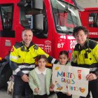 Visita de una familia de Paiporta que conoció a los bomberos de Segovia durante la catástrofe