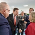 El presidente de la Junta, Alfonso Fernández Mañueco, visita la Unidad de Afrontamiento Activo del Dolor Crónico del Centro de Salud El Ejido de la capital leonesa.