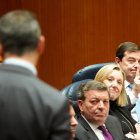 El presidente de la Junta de Castilla y León, Alfonso Fernández Mañueco, en el pleno de las Cortes.