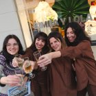 Trabajadoras de Bimba y Lola en Palencia celebran el Segundo Premio de la Lotería de Navidad