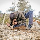 La caza de la trufa ya no es sólo la forma de obtenerla, sino también un atractivo turístico en paquetes con la experiencia trufera global.