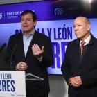 El presidente del PP de Castilla y León, Alfonso Fernández Mañueco, comparece ante los medios de comunicación en Zamora