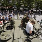 Exposición de armamento por el Día de las Fuerzas Armadas en Valladolid