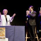 Alfonso Fernández Mañueco asiste al homenaje que se celebra en el teatro Liceo de Salamanca a Pilar Fernández Labrador.
