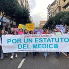 Manifestación de médicos por el Estatuto Marco en León