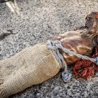 Denuncian la profanación de una tumba en Soria por un posible ritual de santería al hallarse un cristo mutilado.

La Fundación Española de Abogados Cristianos ha presentado una denuncia ante el Juzgado de Instrucción de Soria tras la aparición de una imagen de Cristo mutilada sobre una tumba en el cementerio municipal de El Espino, lo que, según los denunciantes, podría suponer un delito de profanación y otro contra el respeto a los difuntos.

POLITICA ESPAÑA EUROPA CASTILLA Y LEÓN AUTONOMÍAS
ABOGADOS CRISTIANOS