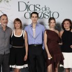 El director, Chema de la Peña, la actriz Maggie Civantos, el actor Paul Simon , la actriz Berta Galo y la productora Lydia Palencia,  en la presentación de la película 'Días de Agosto'.