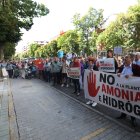 Personas protestan contra la macroplanta de amoníaco de Baltanás (Palencia).