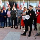Concentración contra el cierre del Centro de Formación de Adif en León