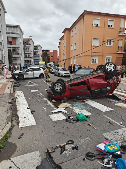 Estado en el que quedó uno de los vehículos implicados en el aparatoso accidente.