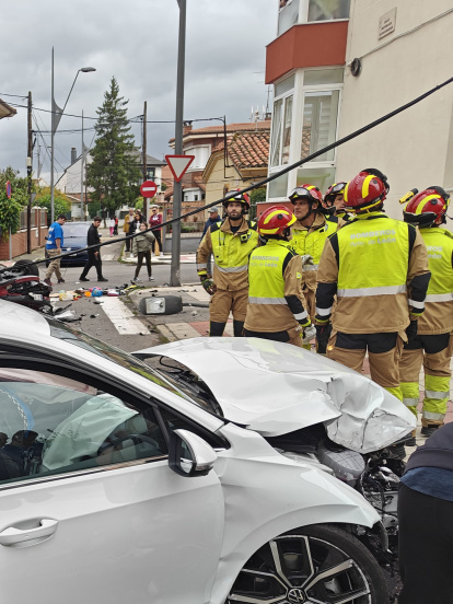 Estado en el que quedó uno de los vehículos implicados en el aparatoso accidente.