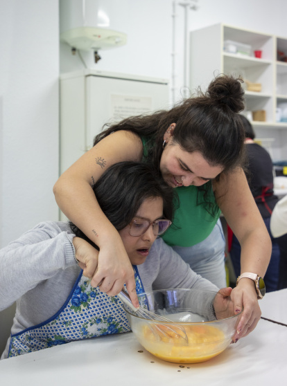 Un centenar de voluntarios colaboran en programas de ocio con la Fundación Aviva para defender la inclusión y los derechos de las personas con discapacidad