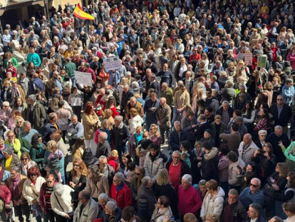 Una concentración reclama en San Esteban de Gormaz (Soria) un paso provisional y un puente nuevo