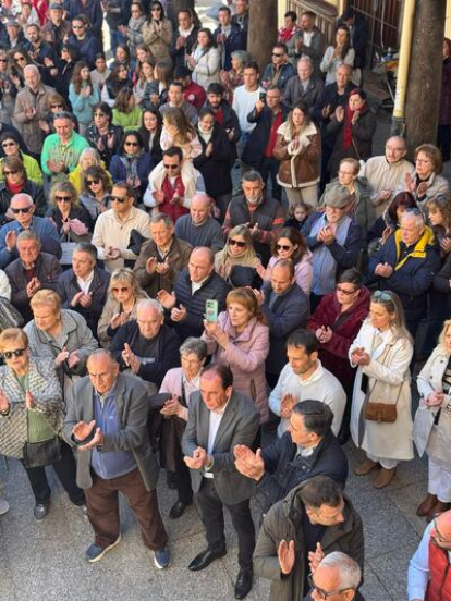 Una concentración reclama en San Esteban de Gormaz (Soria) un paso provisional y un puente nuevo