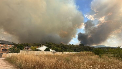Focos del incendio de Yeres que asola Las Médulas.