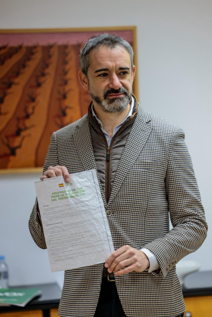 David Hierro con el 'gurruño'.