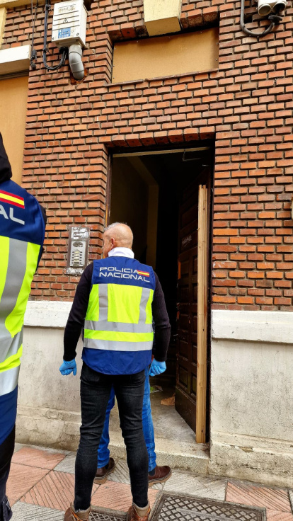 Cae una red que cometió 70 robos con fuerza en León