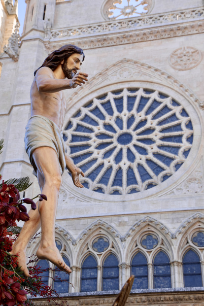 La Real Hermandad de Jesús Divino Obrero organiza la procesión del Encuentro de la Semana Santa de León