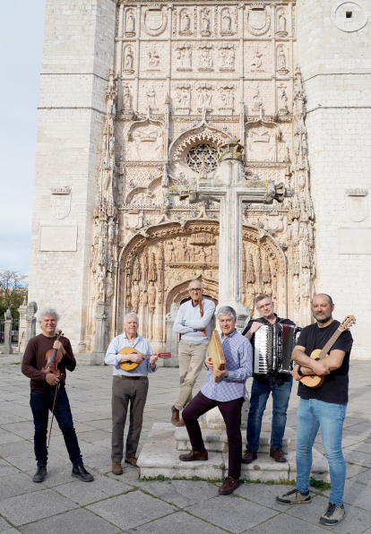 Grupo vallisoletano Tahona, galardonados en la primera edición de los Premios de la Música Folk y Tradicional.
