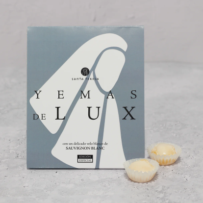 Las Yemas de Lux forman parte de las ediciones especiales con las que Santa Teresa ha reinterpretado su dulce más emblemático.
