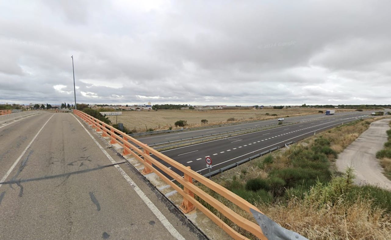 Fallece una joven tras precipitarse de un puente y ser atropellada por ...